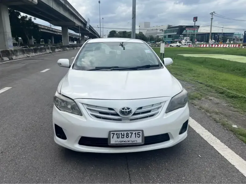 Toyota Altis 2013