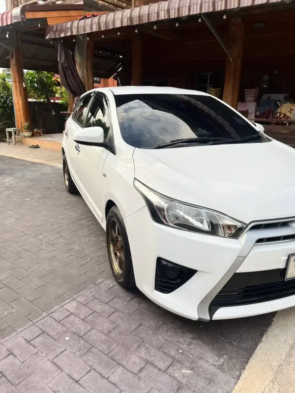 Toyota Yaris 2016